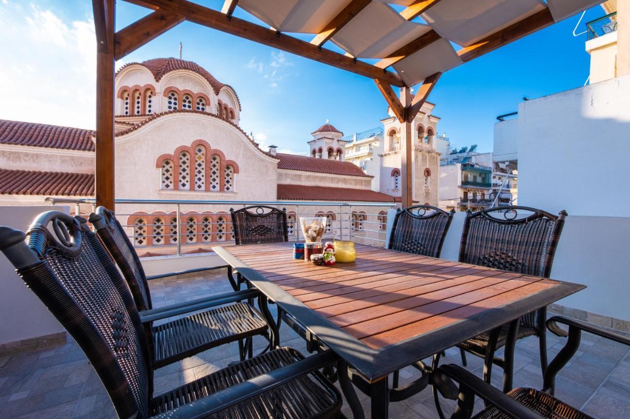 Urban Lifestyle Apartment In Пирей Экстерьер фото